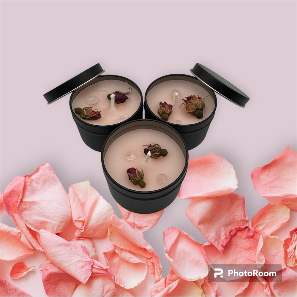 Love spell handmade candles with rose quartz and rose buds & romantic rose scent